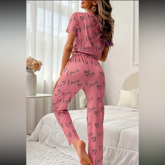 Women’s 2 Piece Pajama Top and Pant set - Picture 10 of 10